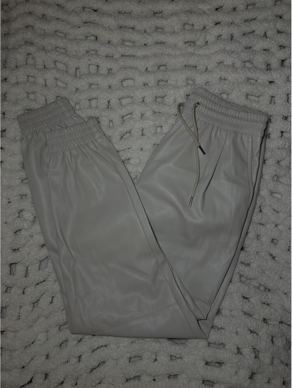 Zara Women's White and Cream Trousers